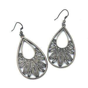 Brasilla lia sophia earrings